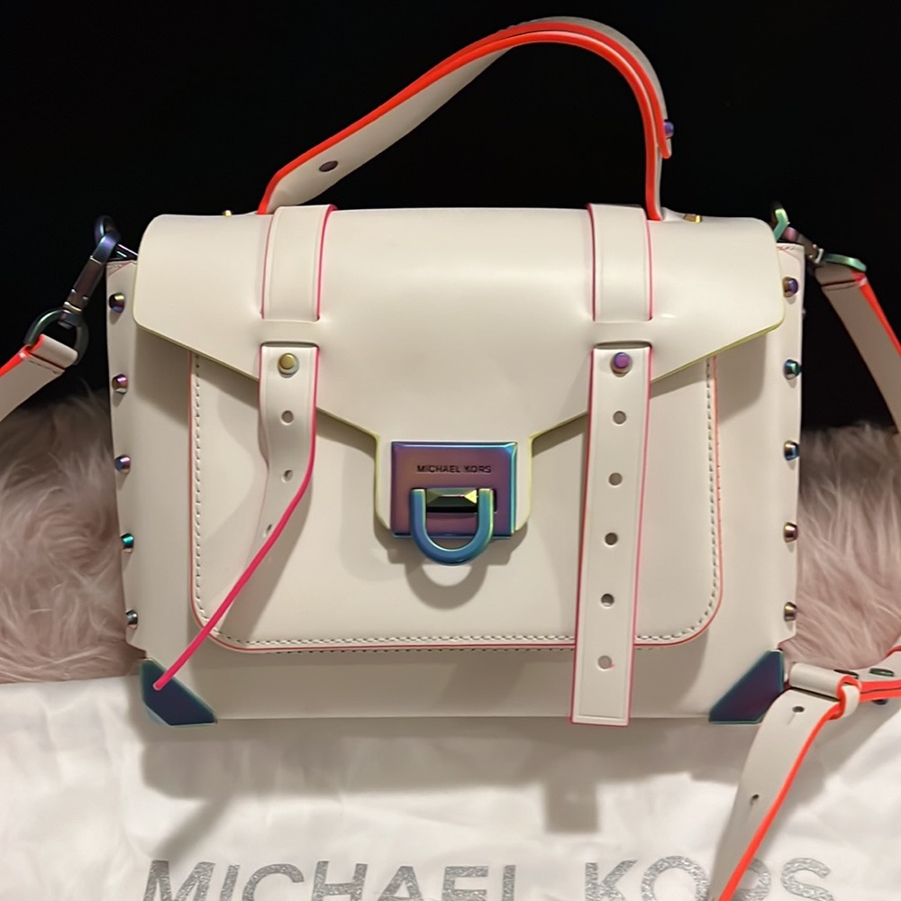 MICHAEL MICHAEL KORS
Manhattan Medium Contrast-Trim Leather Satchel - Picture 4 of 8